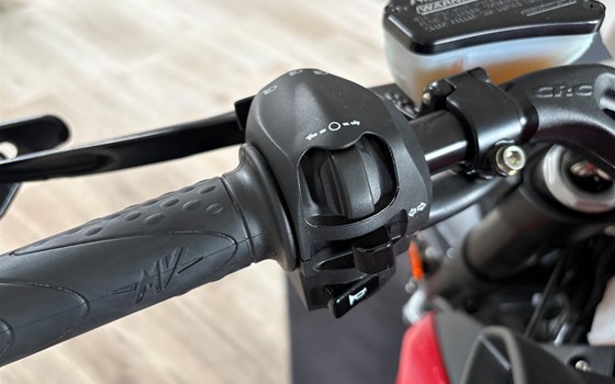 Neufahrzeug MV Agusta Dragster 800 R - Bild 17