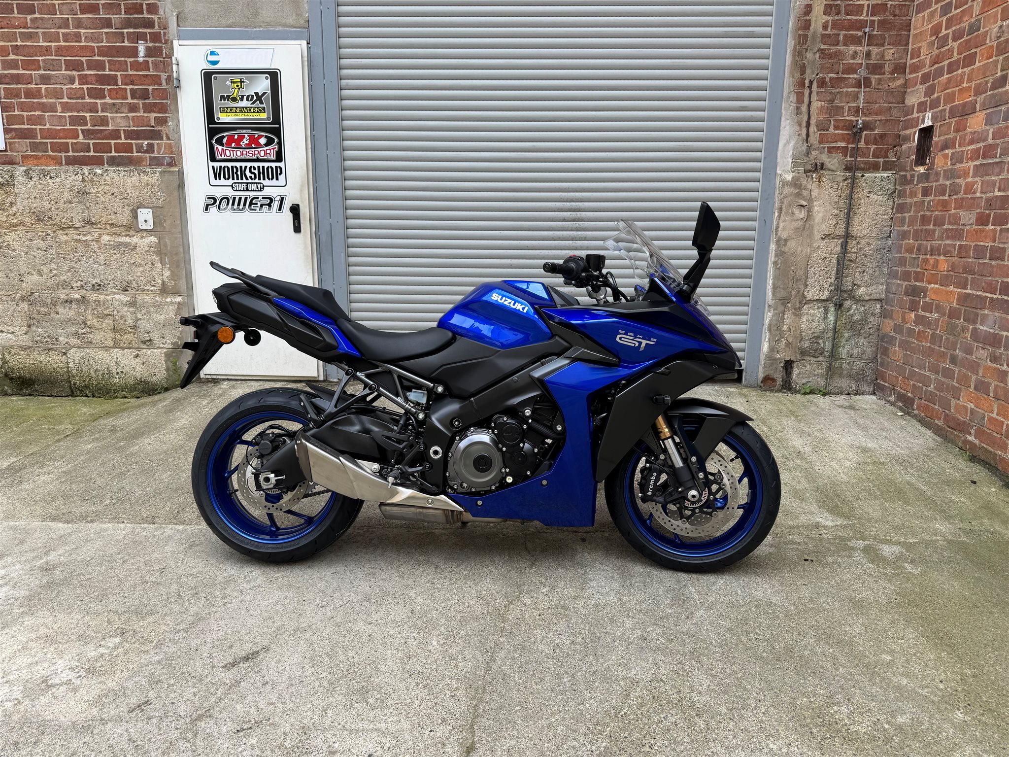 Suzuki GSX-S1000GT