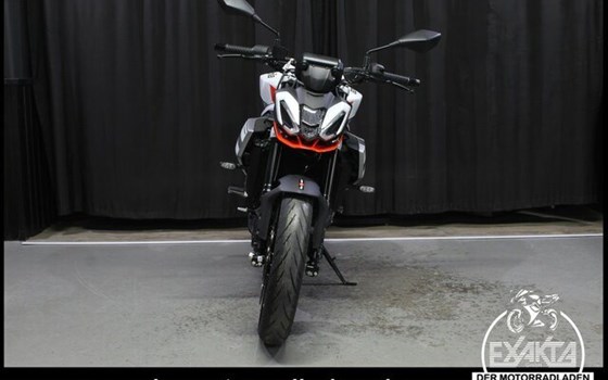 Neufahrzeug Aprilia Tuono 457 - Bild 8