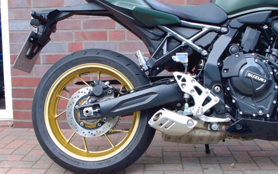 Gebrauchtmotorrad Suzuki GSX-8TT - Bild 7