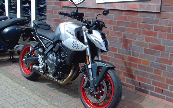 Gebrauchtmotorrad Suzuki GSX-8S - Bild 2