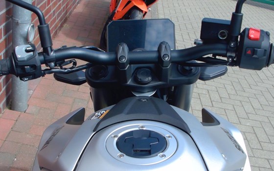 Gebrauchtmotorrad Suzuki GSX-8S - Bild 6
