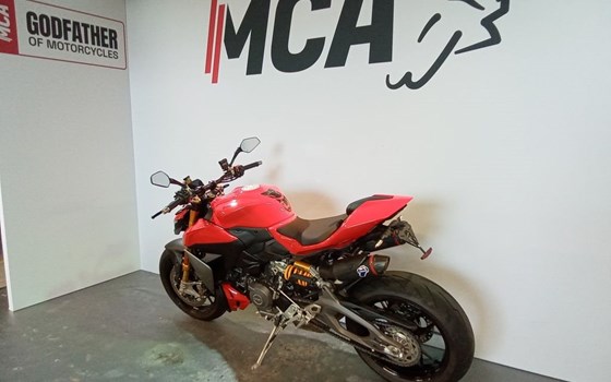 Gebrauchtmotorrad Ducati Streetfighter V2 S - Bild 7