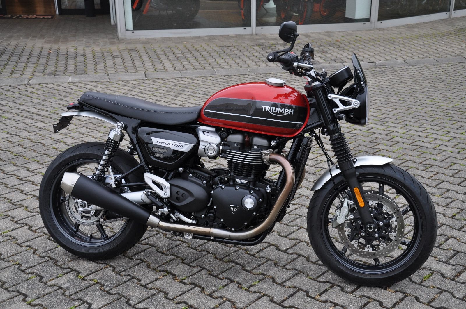 Triumph Speed Twin 1200