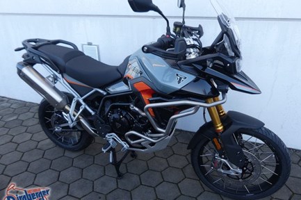 Triumph Tiger 900 Desert Edition
