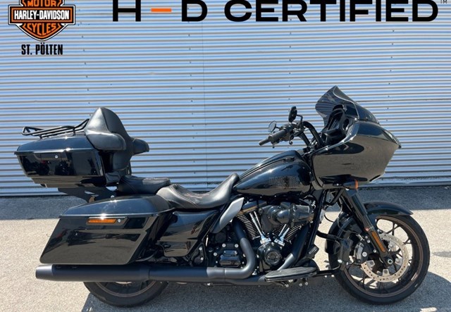 Harley-Davidson Touring Road Glide ST (schwarz)