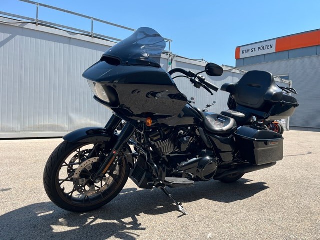 Harley-Davidson Touring Road Glide ST (schwarz) - Bild 10