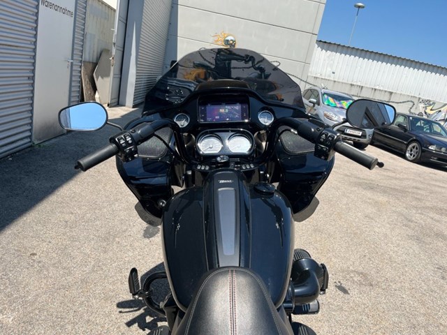 Harley-Davidson Touring Road Glide ST (schwarz) - Bild 12