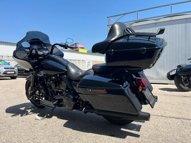 Harley-Davidson Touring Road Glide ST (schwarz) - Bild 9