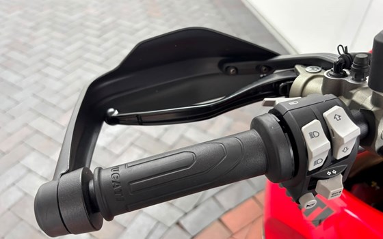 Gebrauchtmotorrad Ducati Hypermotard 698 Mono - Bild 7