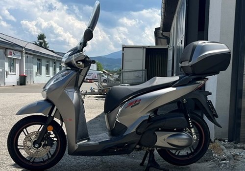 Honda SH300i