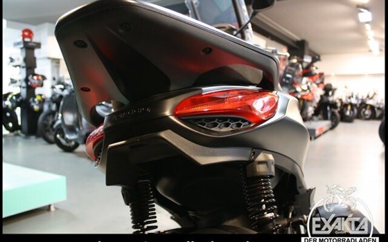Neufahrzeug Piaggio Beverly 400 hpe - Bild 16