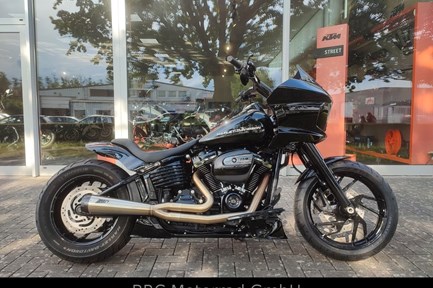 Harley-Davidson Softail Heritage Classic 114 FLHCS