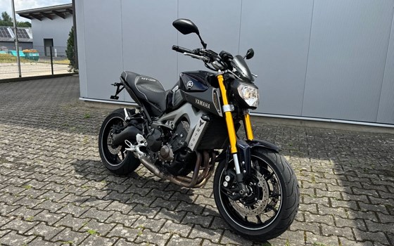 Gebrauchtmotorrad Yamaha MT-09 - Bild 1