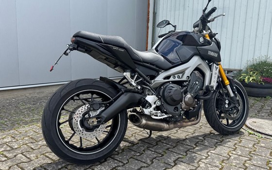 Gebrauchtmotorrad Yamaha MT-09 - Bild 3