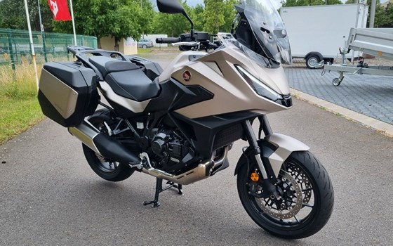 Gebrauchtmotorrad Honda NT1100 DCT - Bild 4