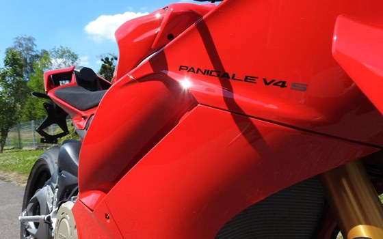Gebrauchtmotorrad Ducati Panigale V4 S - Bild 7