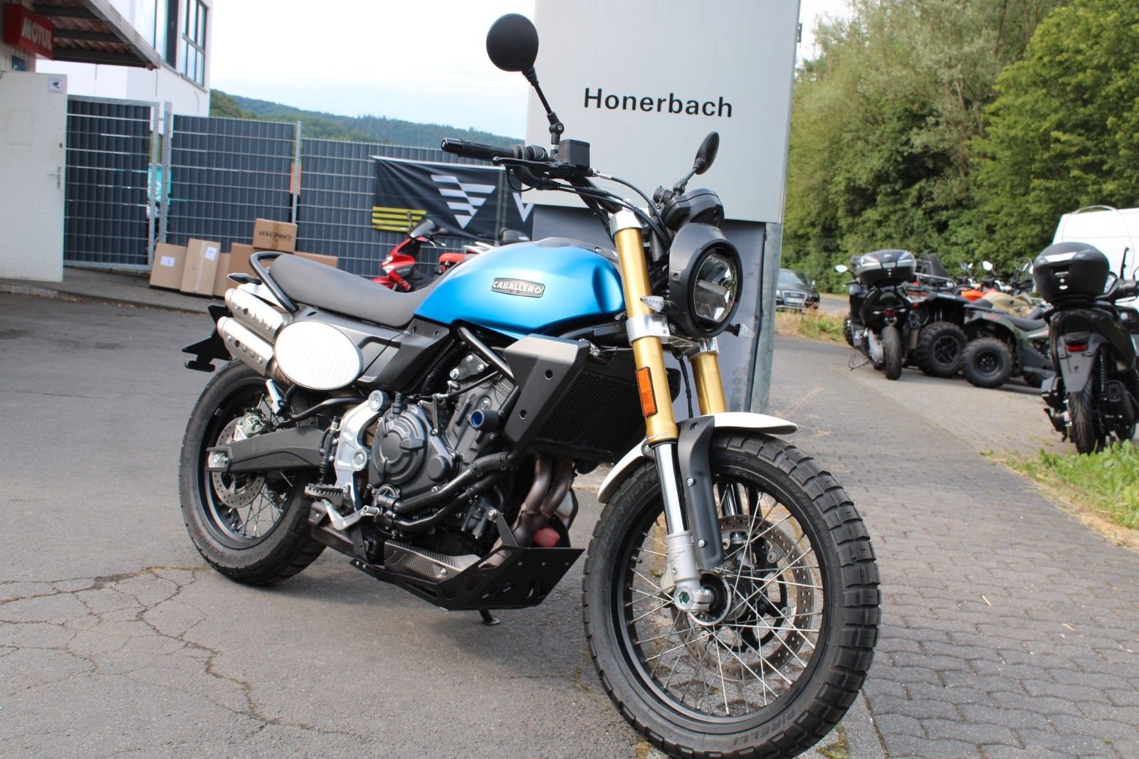 Fantic Caballero 700