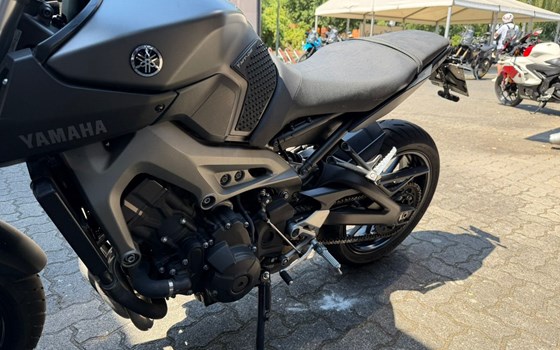 Gebrauchtmotorrad Yamaha MT-09 - Bild 8