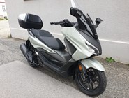 Honda Forza 350