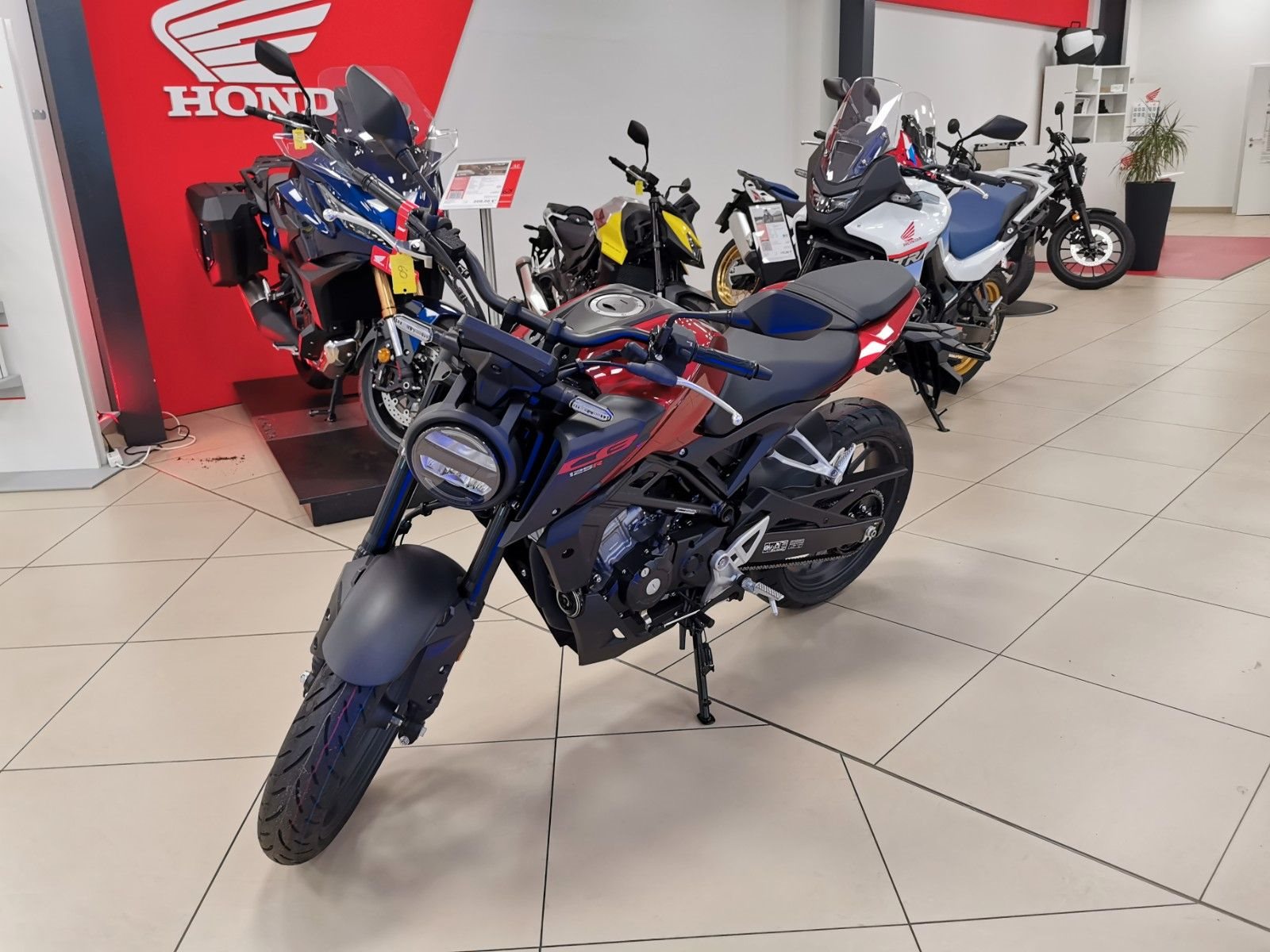 Honda CB125R