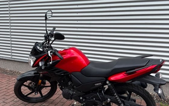 Gebrauchtmotorrad Yamaha YS125 - Bild 3