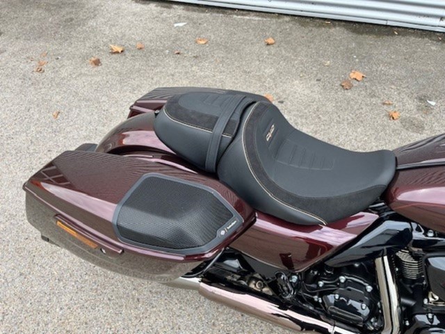 Harley-Davidson CVO Street Glide FLHXSE (rot) - Bild 6