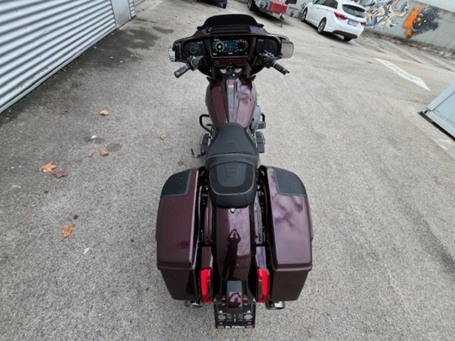 Harley-Davidson CVO Street Glide FLHXSE (rot) - Bild 9