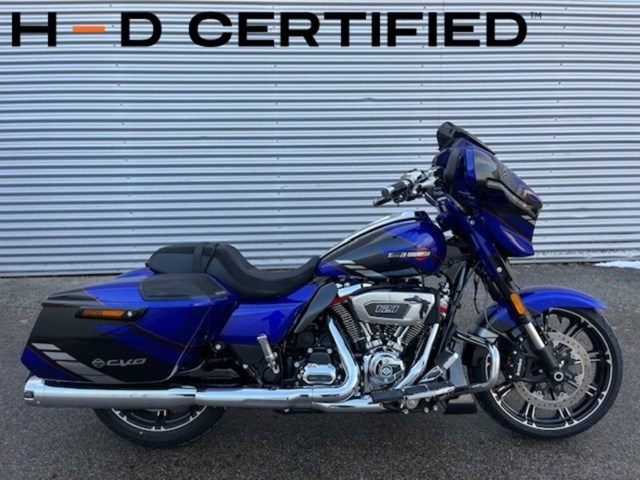 Harley-Davidson CVO Street Glide FLHXSE (blau) - Bild 1
