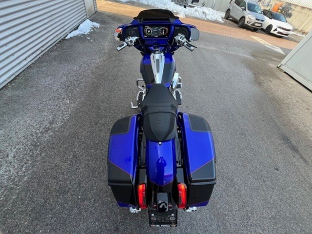 Harley-Davidson CVO Street Glide FLHXSE (blau) - Bild 8