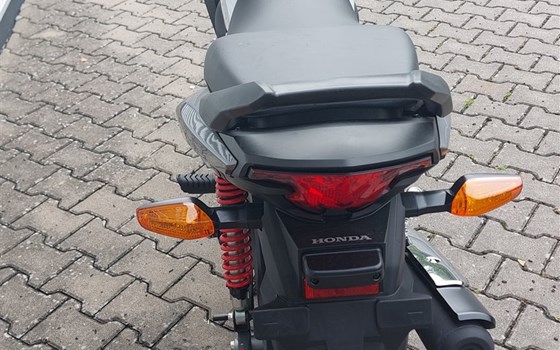 Gebrauchtmotorrad Honda CB125F - Bild 7