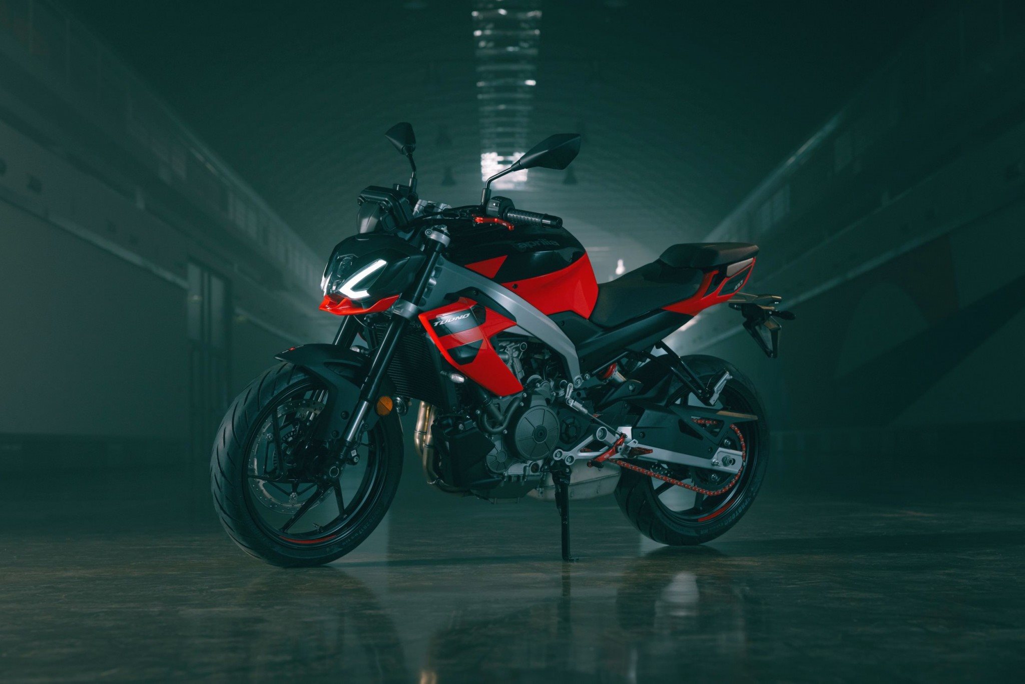 Aprilia Tuono 457