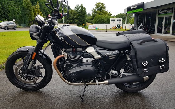 Gebrauchtmotorrad Triumph Speed Twin 900 - Bild 2