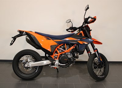 GEBRAUCHTFAHRZEUG KTM 690 SMC R