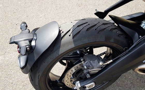 Gebrauchtmotorrad Triumph Trident 660 - Bild 7