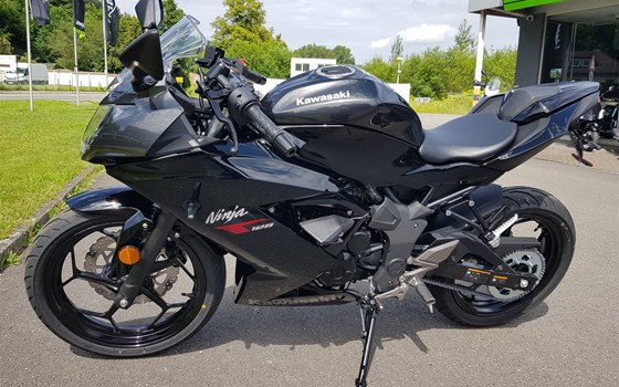 Neufahrzeug Kawasaki Ninja 125 - Bild 2