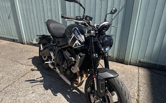 Motorrad Occasion Triumph Trident 660 - Bild 3