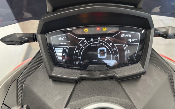 Motorrad Occasion Aprilia SR GT 125 - Bild 10