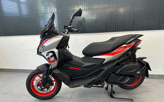 Motorrad Occasion Aprilia SR GT 125 - Bild 5