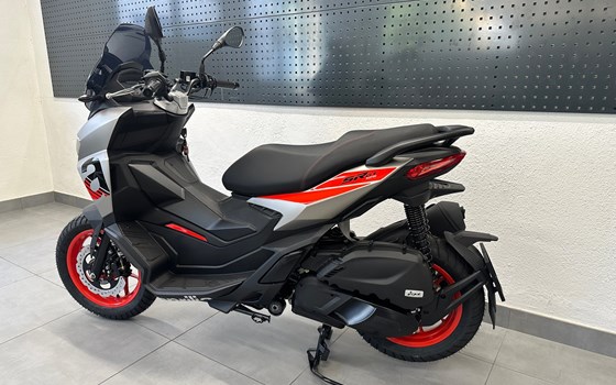 Motorrad Occasion Aprilia SR GT 125 - Bild 6
