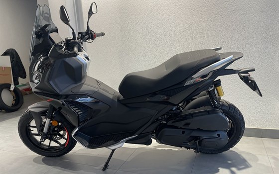 Motorrad Occasion Aprilia SR GT 400 - Bild 6