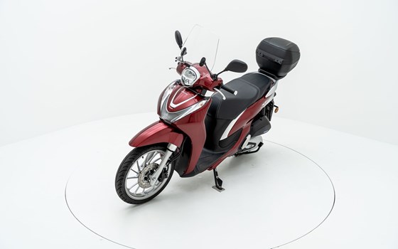 Motorrad Occasion Honda SH125i - Bild 3