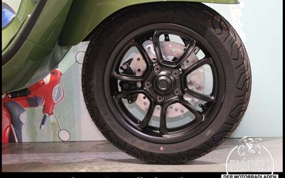 Neufahrzeug Vespa GTS 125 Supersport iGET - Bild 21