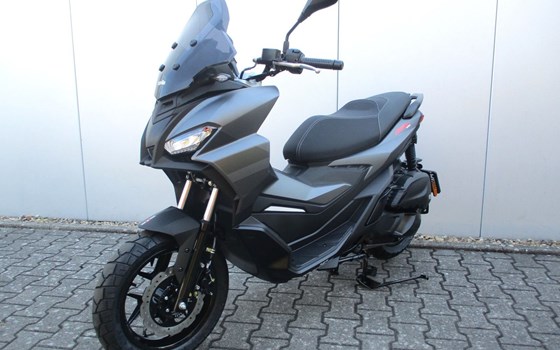 Neufahrzeug Aprilia SR GT 125 - Bild 2