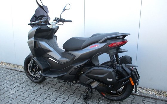 Neufahrzeug Aprilia SR GT 125 - Bild 5