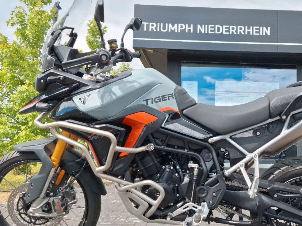 Triumph Tiger 900 Desert Edition