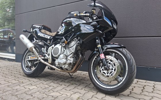 Gebrauchtmotorrad Yamaha TRX 850 - Bild 4