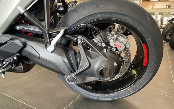 Neufahrzeug BMW R 1300 R - Bild 10