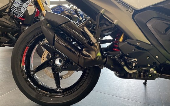 Neufahrzeug BMW R 1300 R - Bild 9