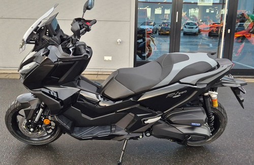 Gebrauchtmotorrad Honda ADV350
